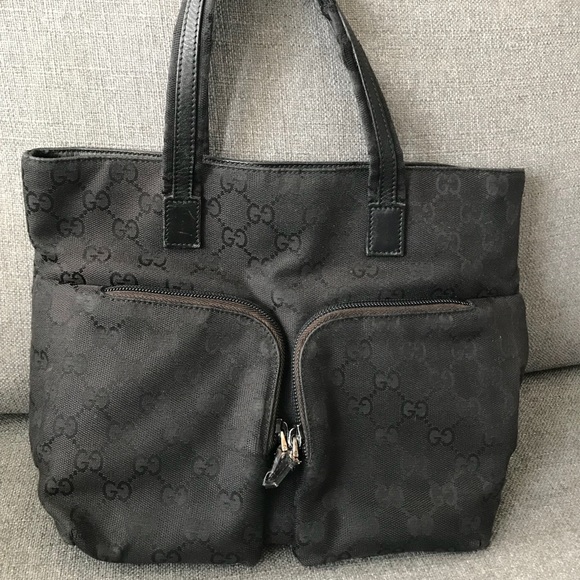 Gucci Handbags - Gucci purse